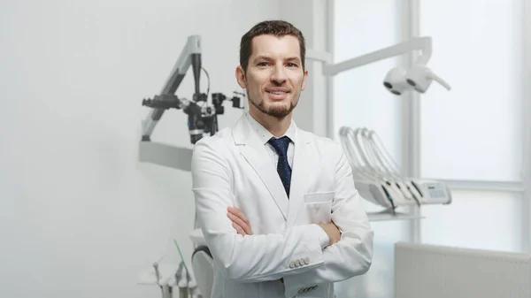 How Laser Dentistry Improves Denture Comfort
