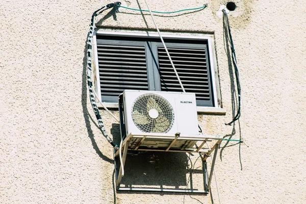 How Air Conditioning Repair Services Keep Your Home Cool During Summer Peaks